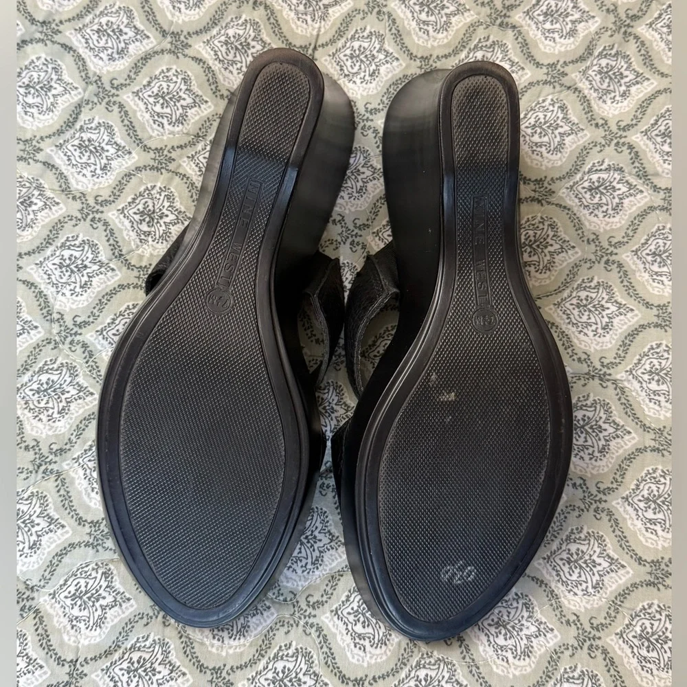 Nine West Women's Black Wedge Heels‎ Strappy Leather Women’s Size 7.5 Vintage